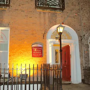 Baggot Court Townhouse Дублин